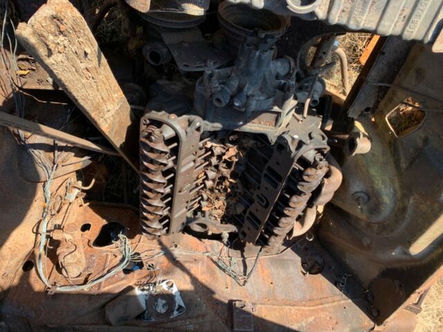 73 rusted out motor and transmission and rear out one door no title 1973 Plymouth Barracuda
