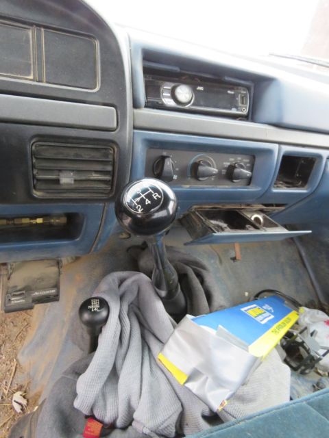 1994 Ford F-250 POWERSTROKE TURBO DIESEL 4X4 STANDARD SHIFT - photo 10