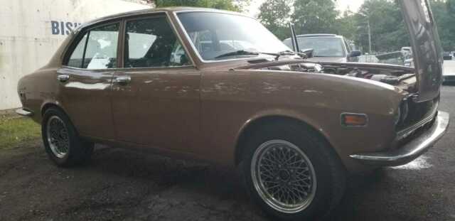 74 Mazda RX2 1974 Mazda RX-2