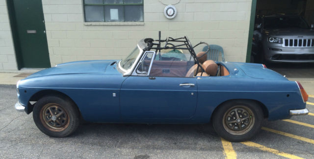 1974 MG MGB - photo 2