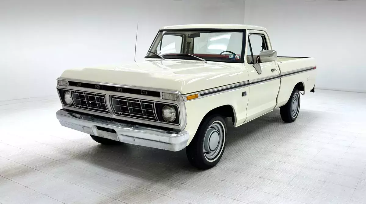 1976 Ford F-100 Short Bed Pickup