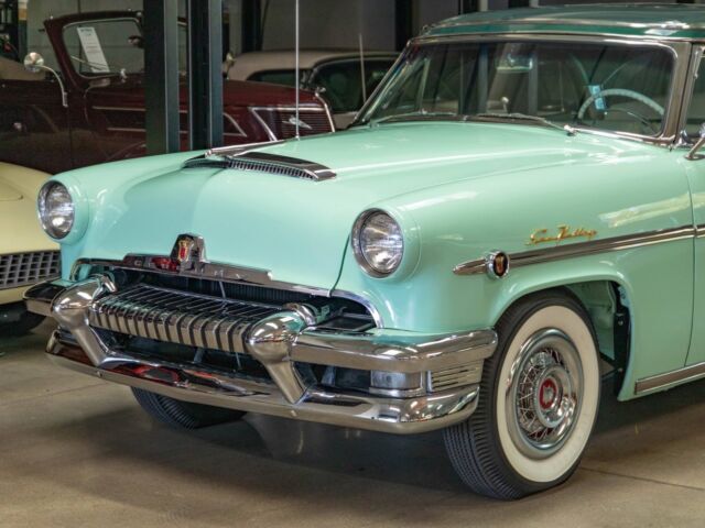 1954 Mercury Monterey Sun Valley Glass Top 2 Door Hardtop - photo 11