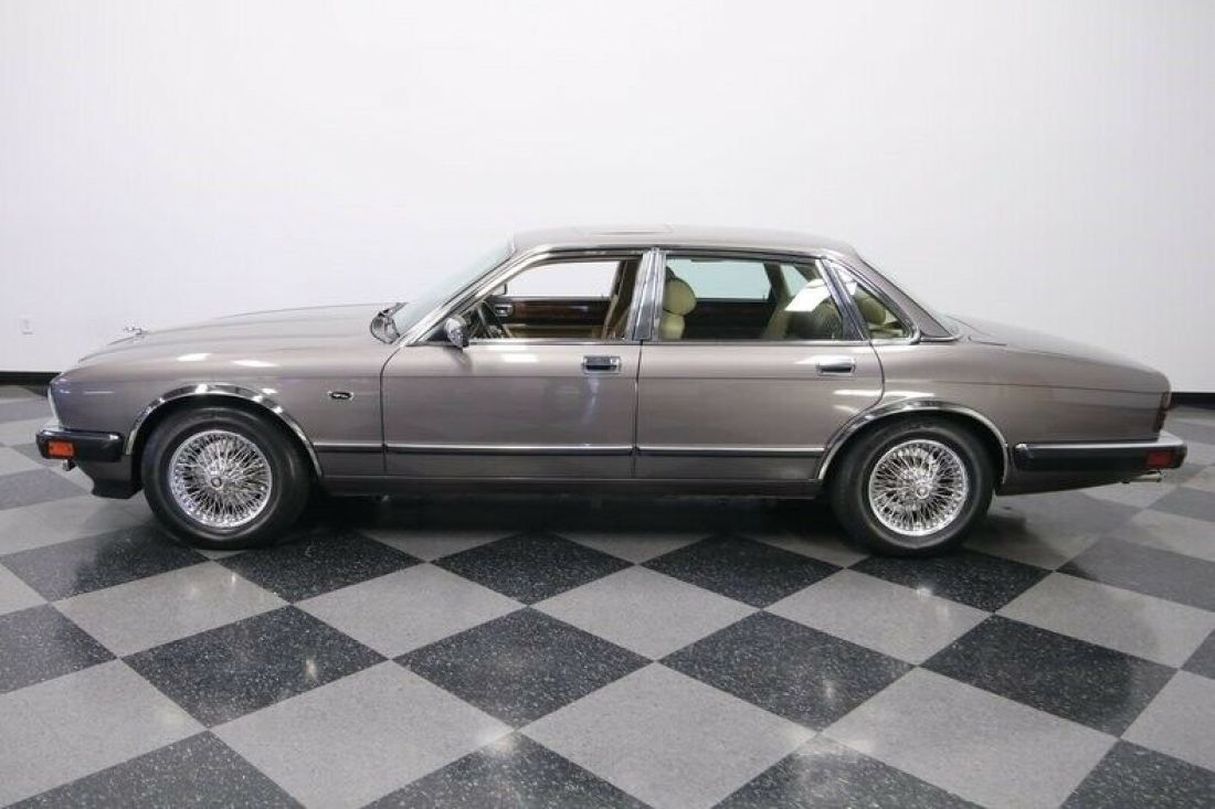 1990 Jaguar XJ6 Sovereign - photo 3