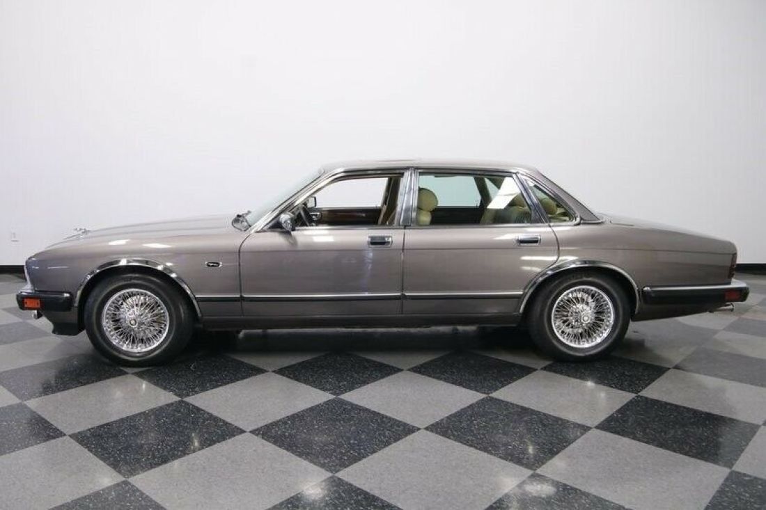 1990 Jaguar XJ6 Sovereign - photo 8