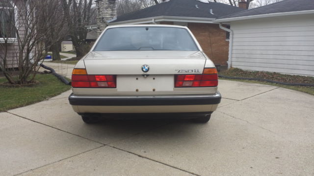 1992 BMW 7-Series 750il - photo 4