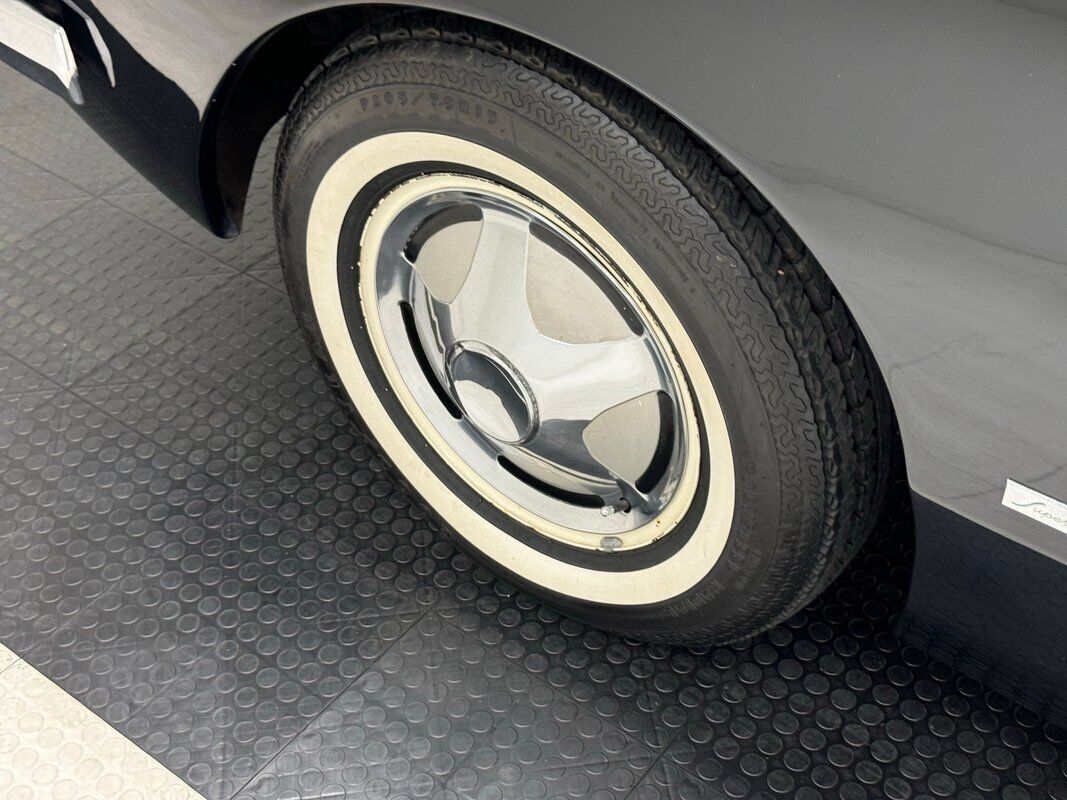 1963 Studebaker Avanti R2 Coupe - photo 12