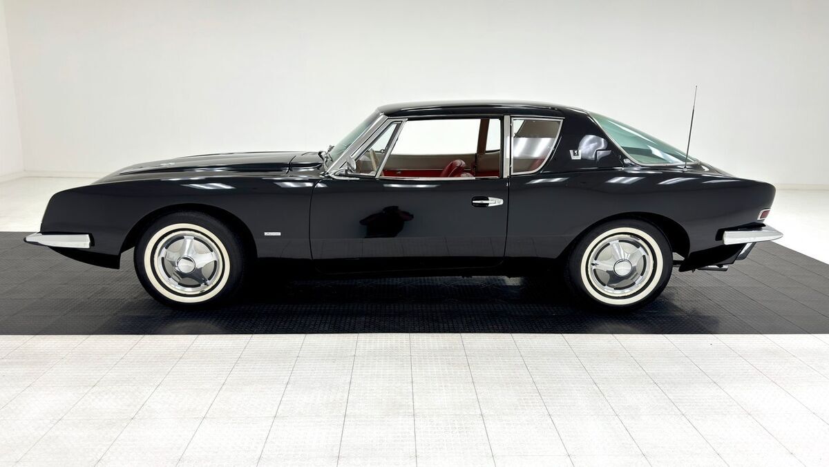 1963 Studebaker Avanti R2 Coupe - photo 2