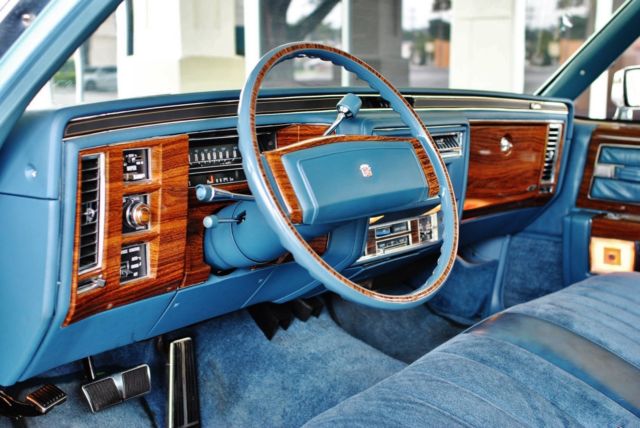 1977 Cadillac DeVille - photo 12