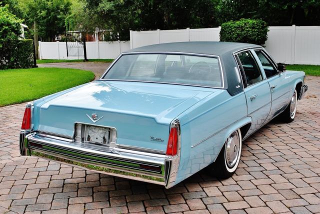 1977 Cadillac DeVille - photo 3
