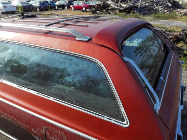 1977 Chrysler Town & Country - photo 10