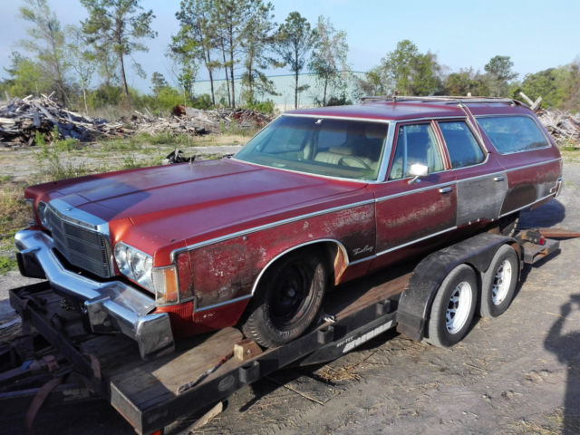 1977 Chrysler Town & Country - photo 7