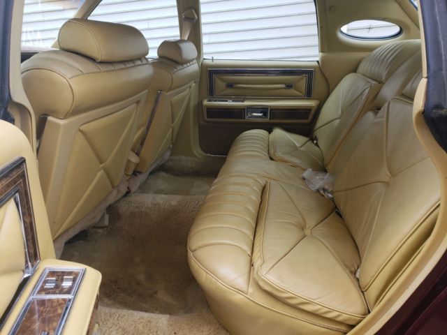 1977 Lincoln Continental - photo 9