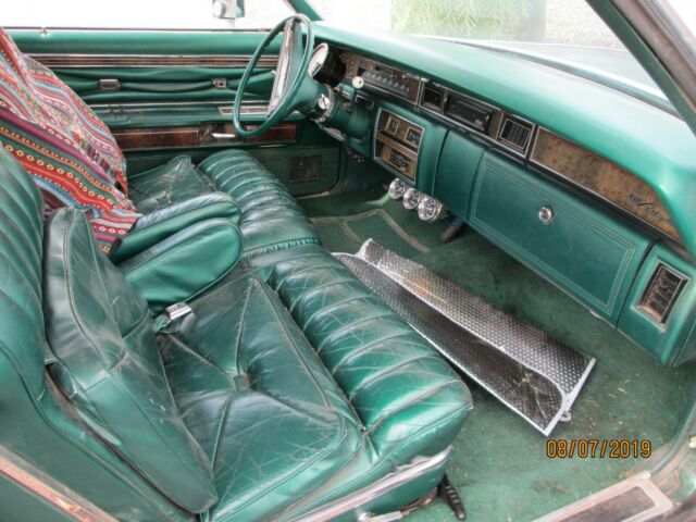 1977 Lincoln Continental - photo 9