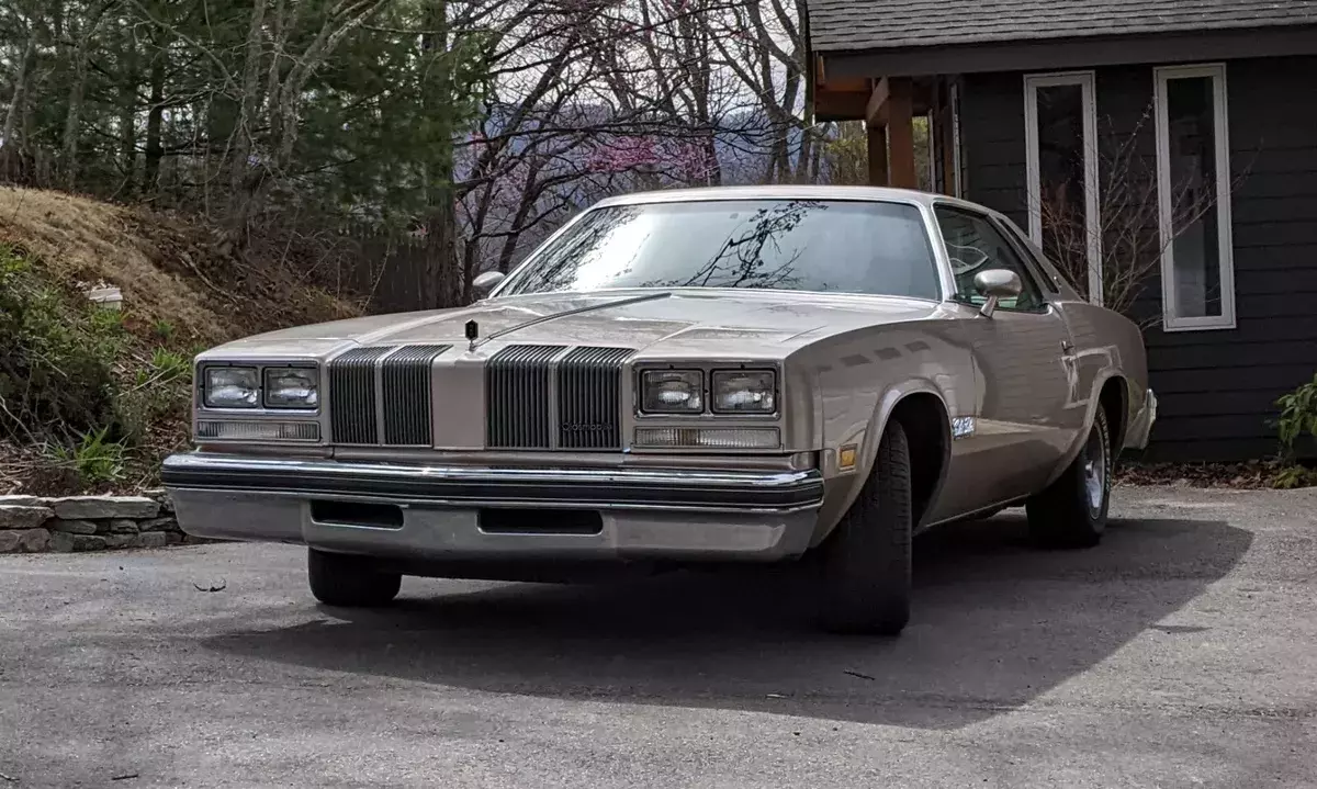 77 Olds Cutlass Salon, SC car, 93K, 350 Rocket, very original, sweet condition. 1977 Oldsmobile Cutlass Salon