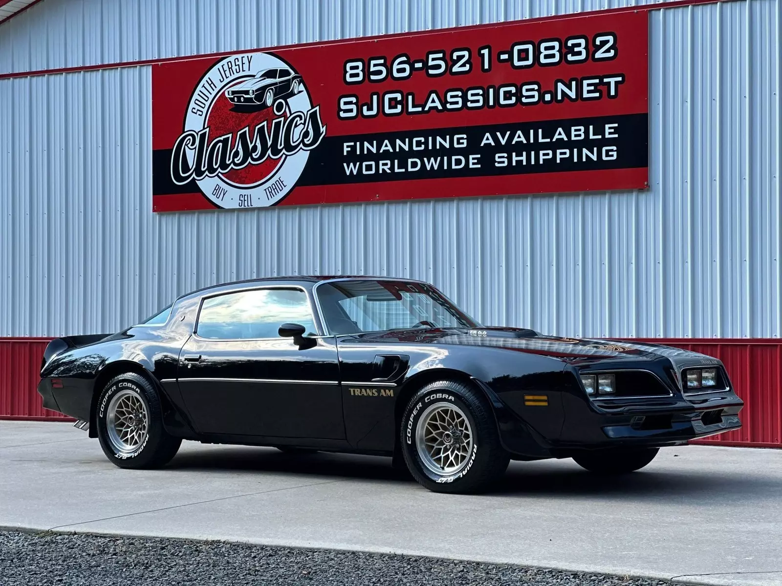 77 Pontiac Firebird Trans Am 6.6 Litre L78 A/C Low Original Miles 1977 Pontiac Firebird 6.6 Litre L78 Automatic A/C