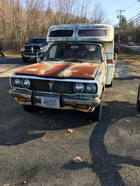 77 Toyota Chinook Camper dually pop up camper all propane appliances fiberglass 1977 Toyota Other