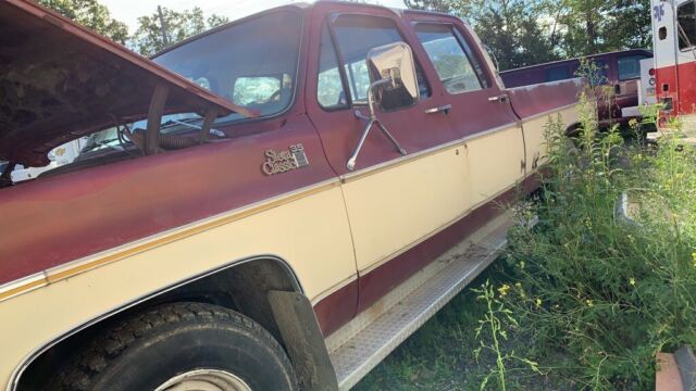 1977 GMC Sierra 3500 - photo 2