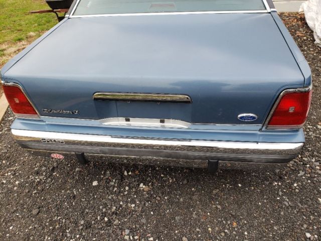 1989 Ford Crown Victoria - photo 11