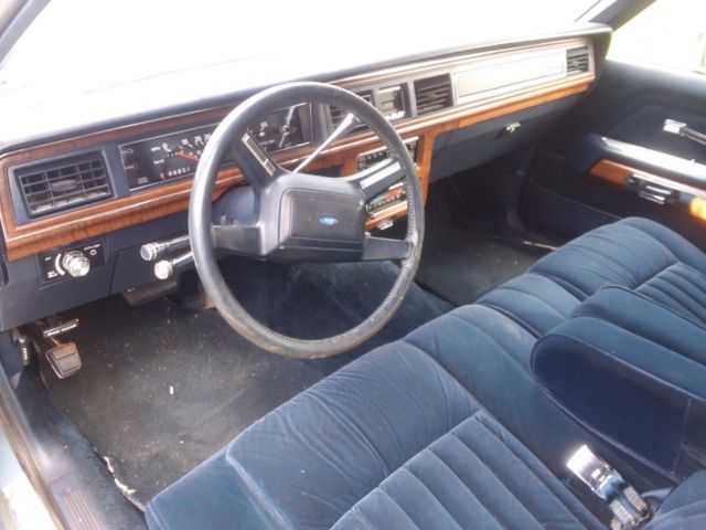 1989 Ford Crown Victoria - photo 5