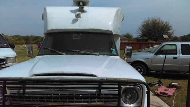 1978 Jeep J20 USA Air Force Ambulance - photo 5