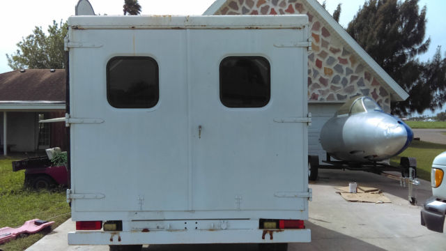 1978 Jeep J20 USA Air Force Ambulance - photo 8