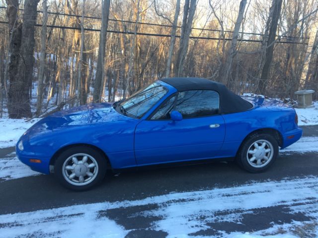 1990 Mazda MX-5 Miata Low Miles, Manual Trans - photo 2