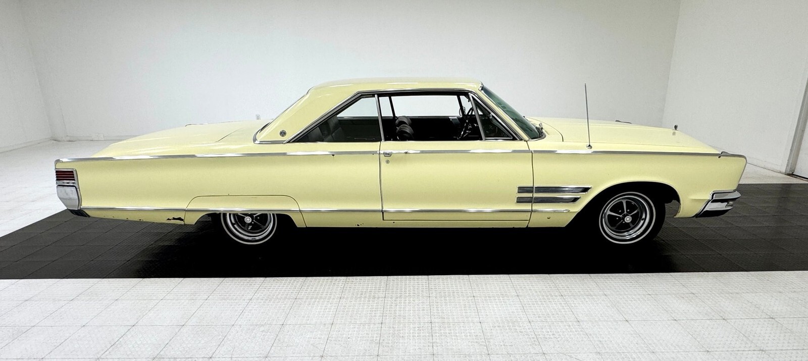 1966 Chrysler 300 Series 2 Door Hardtop - photo 6