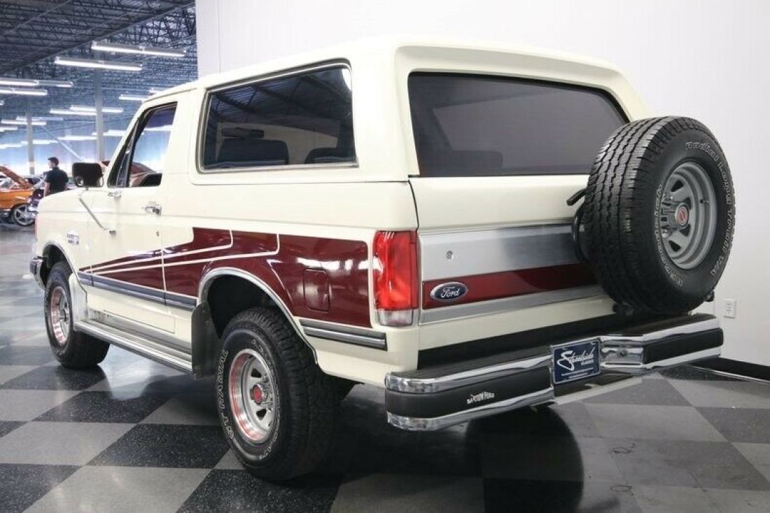 1988 Ford Bronco XLT 4X4 - photo 10