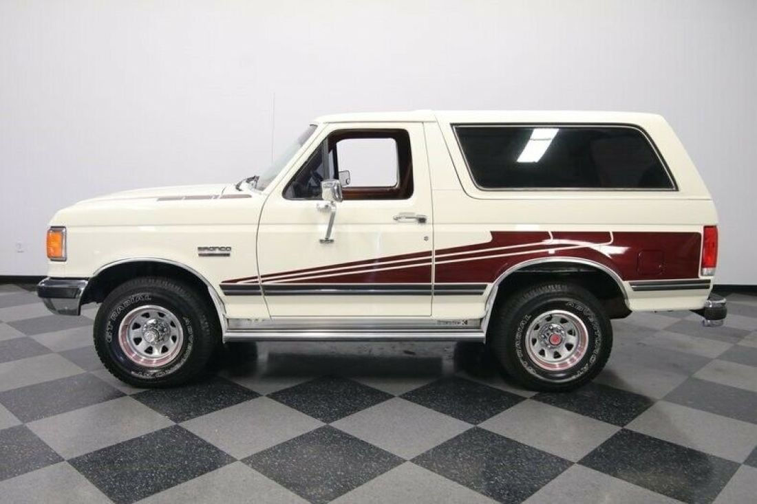 1988 Ford Bronco XLT 4X4 - photo 3