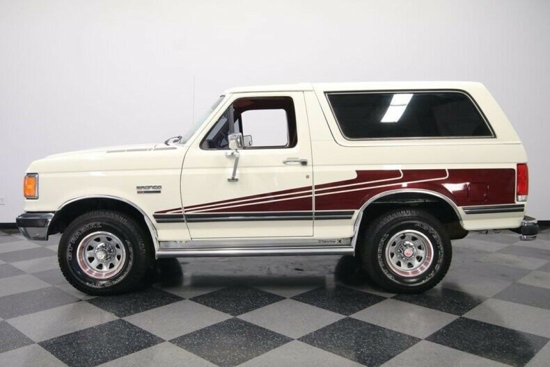 1988 Ford Bronco XLT 4X4 - photo 8