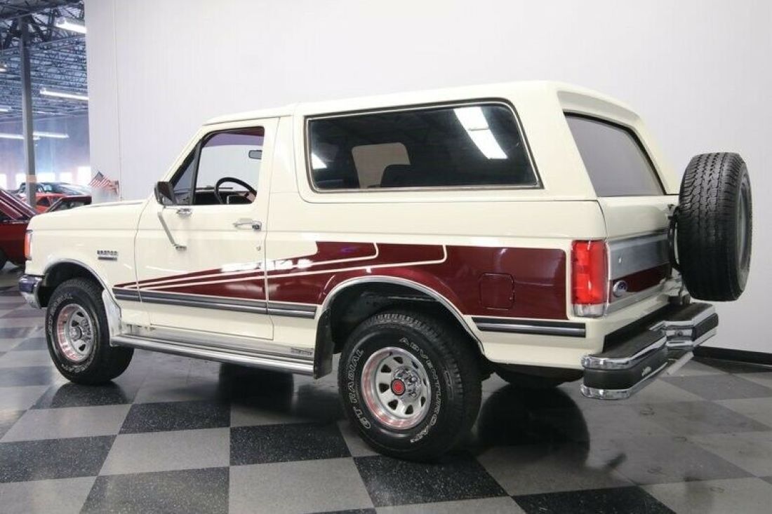 1988 Ford Bronco XLT 4X4 - photo 9