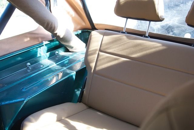 1979 Jeep Renegade Folding rear seat, vinyl - photo 11