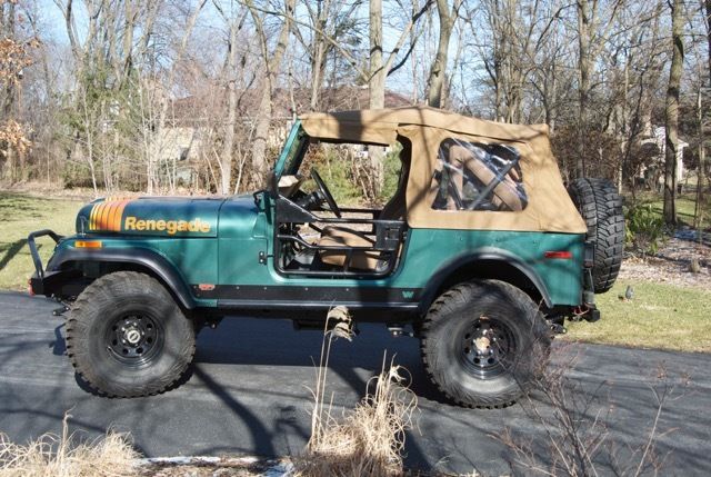 1979 Jeep Renegade Folding rear seat, vinyl - photo 4