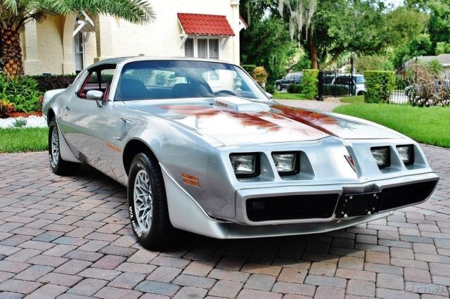 1979 Pontiac Trans AM stunning example 6.6L - photo 2