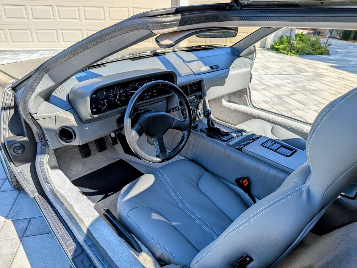 1983 DeLorean DMC 12 - photo 7