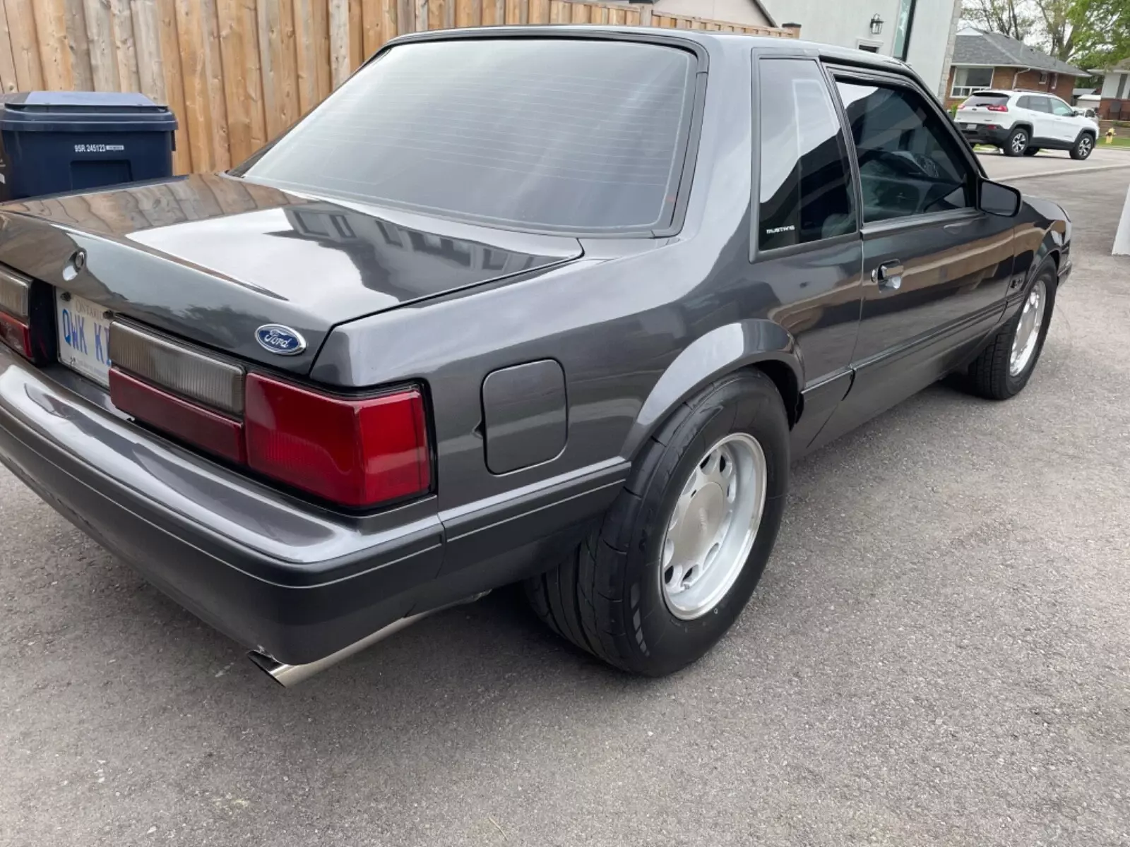1988 Ford Mustang LX - photo 2