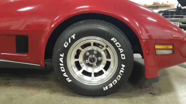 1980 Chevrolet Corvette C3 T-Tops - photo 10