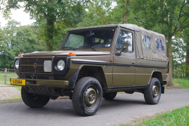 80 Pieces of GE230 Automatic convertible Swiss Army 1992 Mercedes-Benz G-Class
