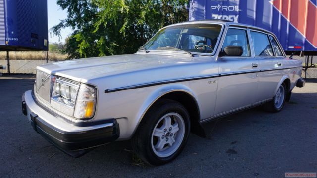 80 Volvo 264 GLE Manual 4 Speed 5 w/ Overdrive 240 PRV Motor W/ Video 1980 Volvo Other