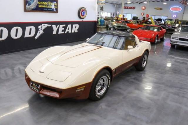 1981 Chevrolet Corvette loaded - photo 4