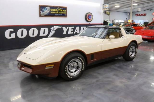 1981 Chevrolet Corvette loaded - photo 5