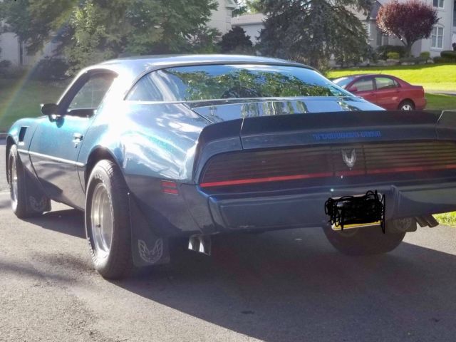 1981 Pontiac Trans Am Blue cloth custom interior - photo 4