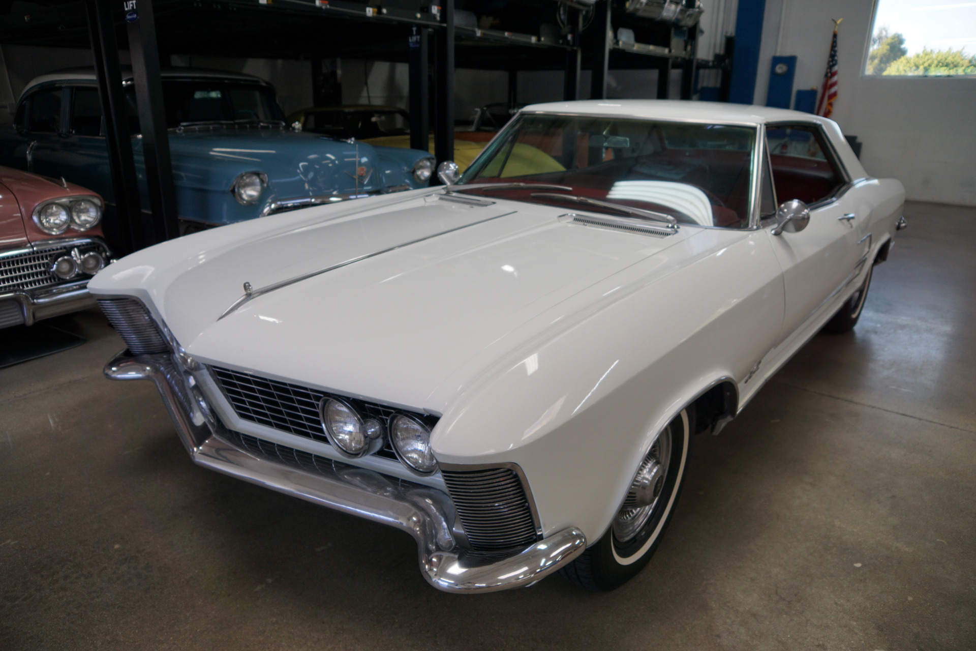 81550 Miles 425/340HP 4BBL V8 Nailhead Automatic2 Dr Hardtop 1964 Buick Riviera 401/325HP 2 Door Hardtop --