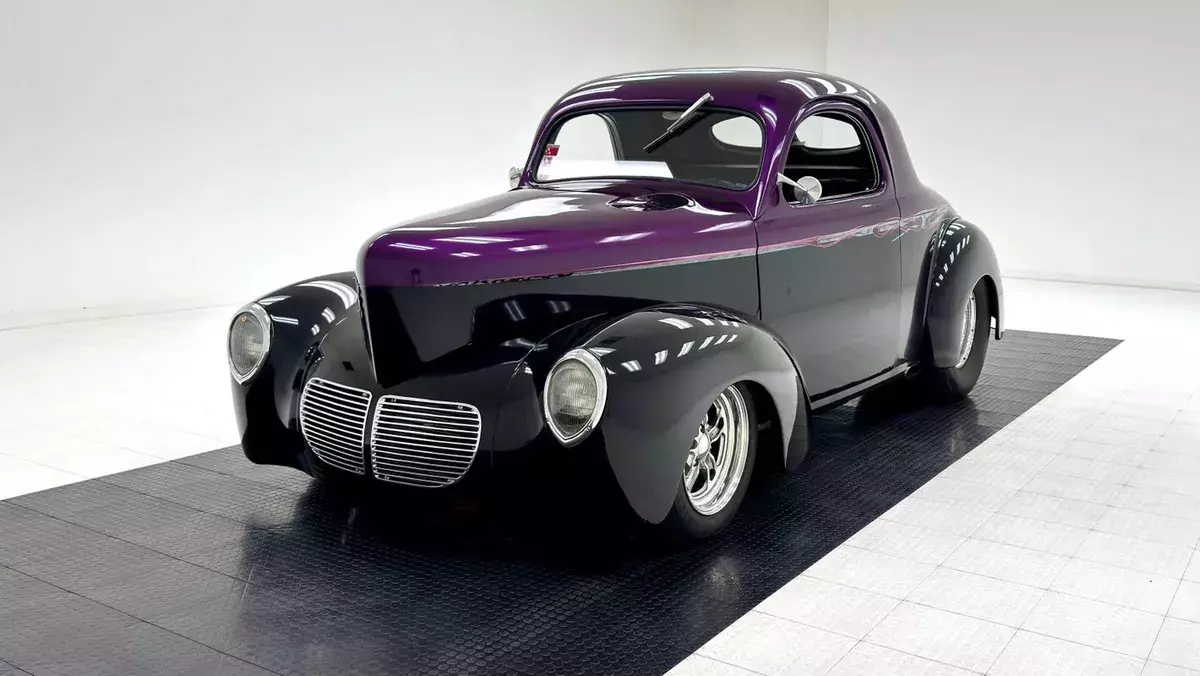 818hp 656ci V8/Brodix Heads/TH400 Auto/Kensler Fuel Injection/Coilovers 1940 Willys Speedway Coupe