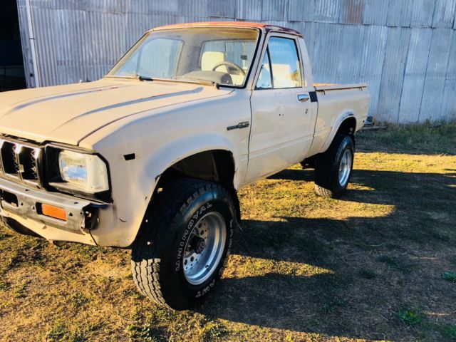 1982 Toyota Pickup - photo 2