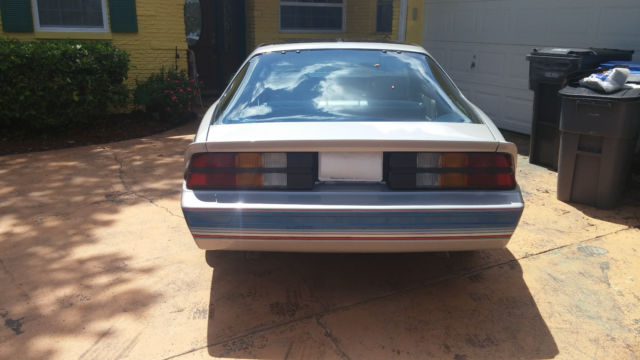1982 Chevrolet Camaro - photo 9