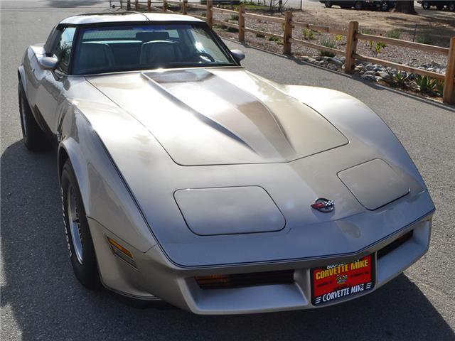 1982 Chevrolet Corvette Collector Edition - photo 4