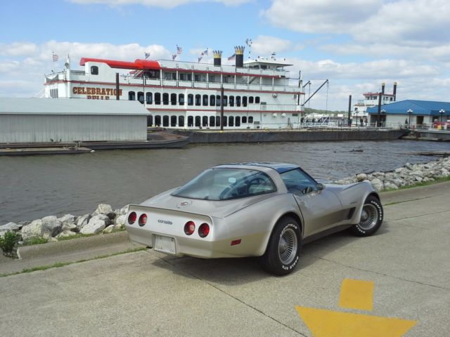 1982 Chevrolet Corvette Collector Edition - photo 3