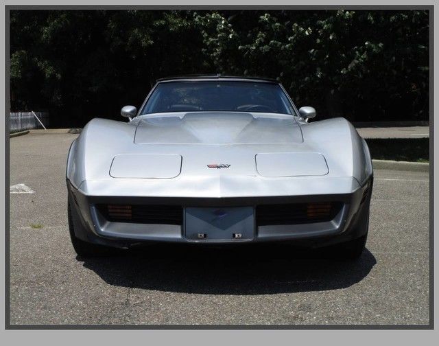 1982 Chevrolet Corvette - photo 2