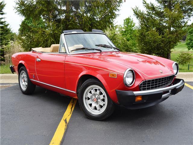 82 Fiat Spider 2000 fuel injection Automatic 29,719 Original mi No rust 1 owner 1982 Fiat Spider 2000 fuel injection